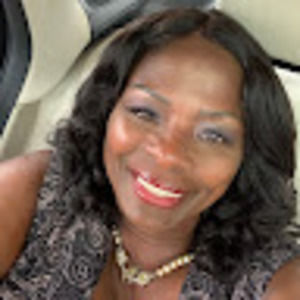 Meet your Posher, Deborah